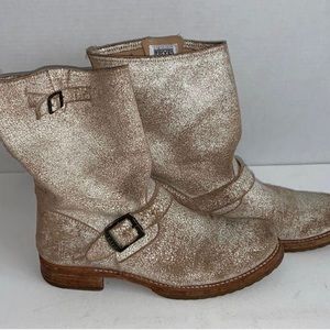 Frye Veronica Short Crackle Boot